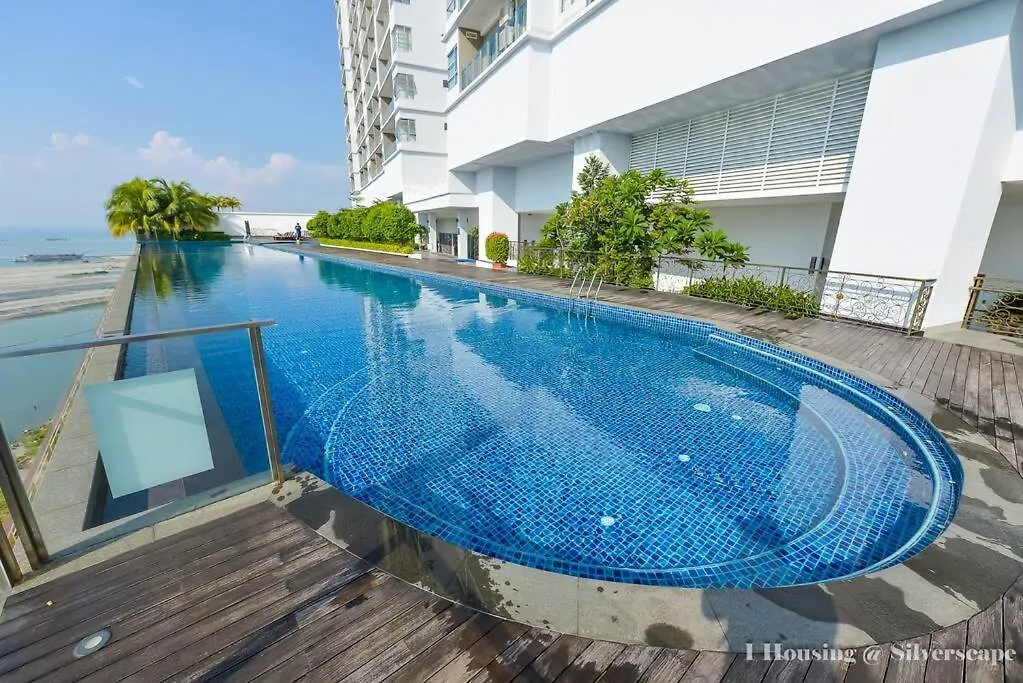 Silverscape,Res -- Seaview -- Balcony -- 7 Pax Apartment Malacca