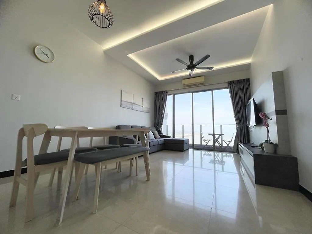 Ferienwohnung Silverscape,Res -- Seaview -- Balcony -- 7 pax Malacca Ma­lay­sia