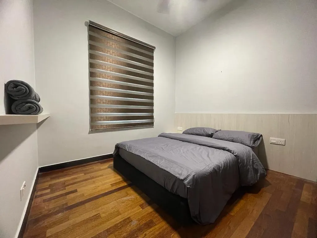 Silverscape,Res -- Seaview -- Balcony -- 7 Pax Apartment Malacca Malaysia